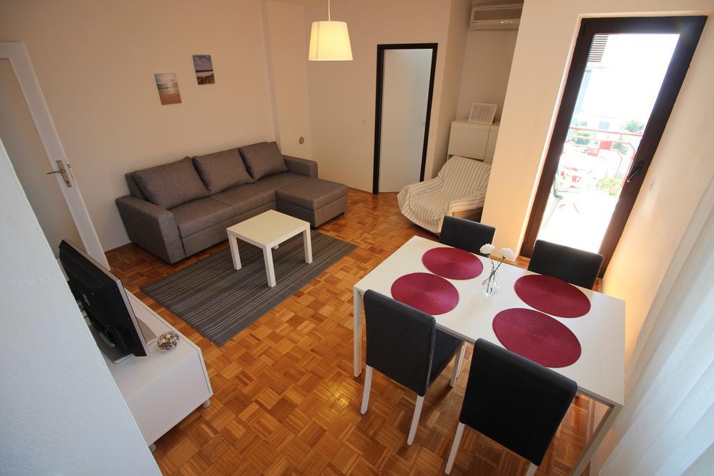 Apartments Nikola Новий Винодольський Екстер'єр фото